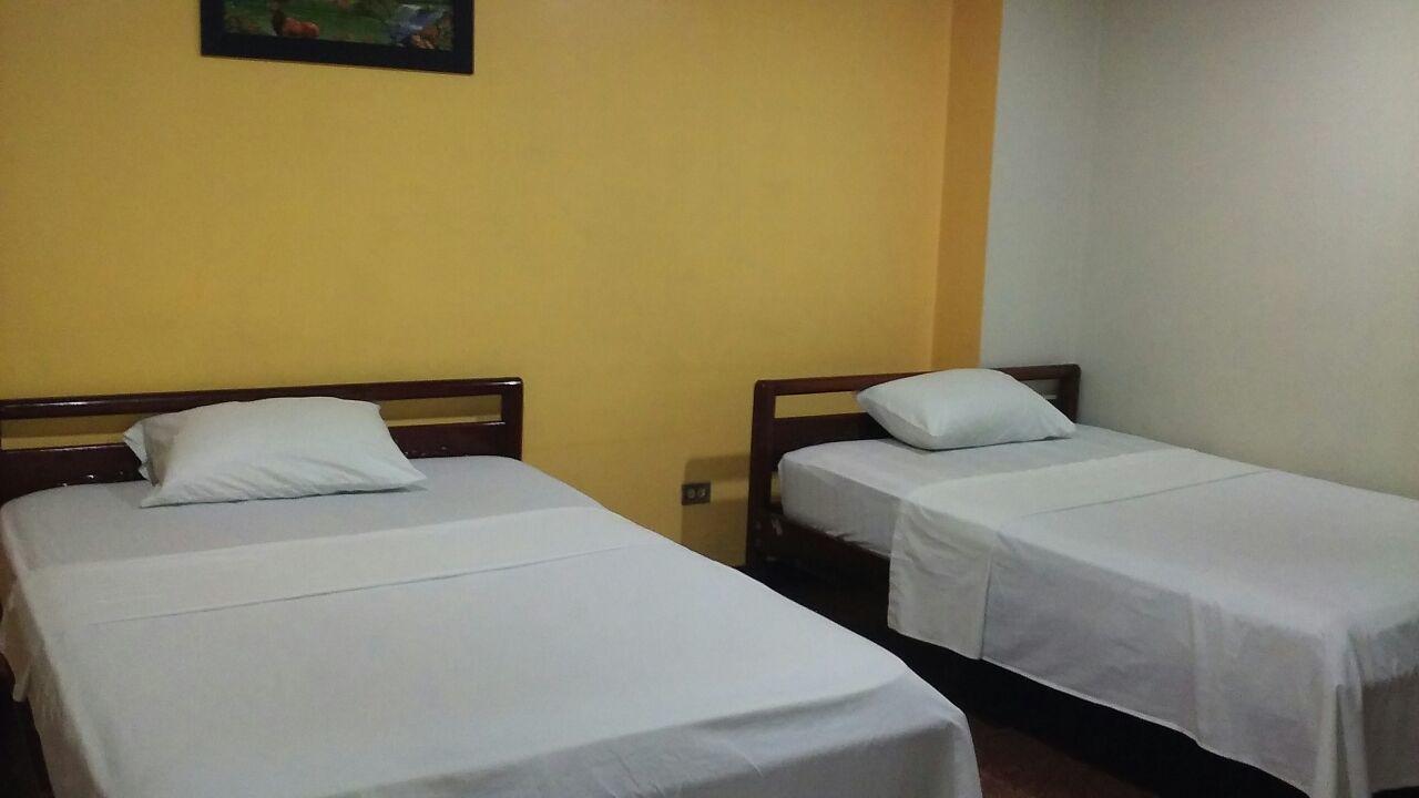 Hotel Andes Inn Гуаякуил Екстериор снимка