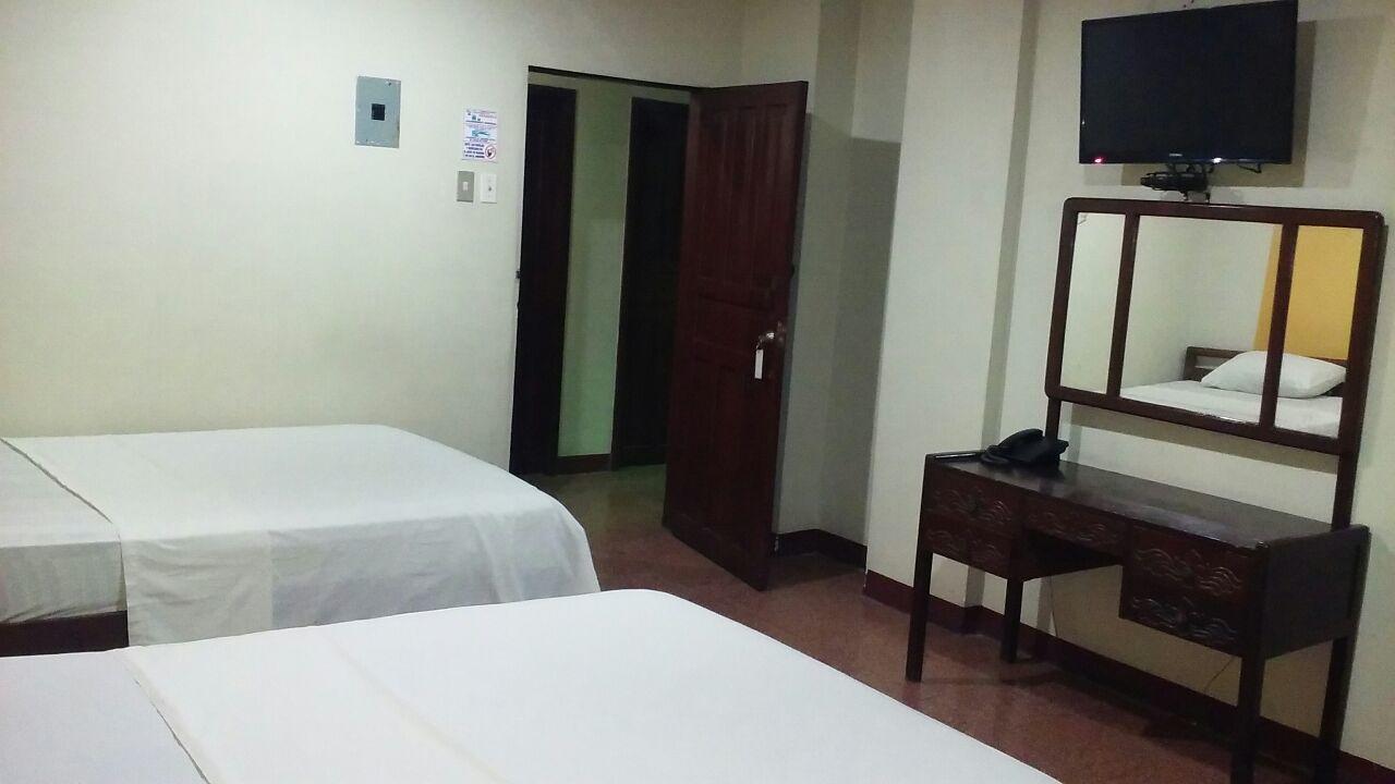 Hotel Andes Inn Гуаякуил Екстериор снимка